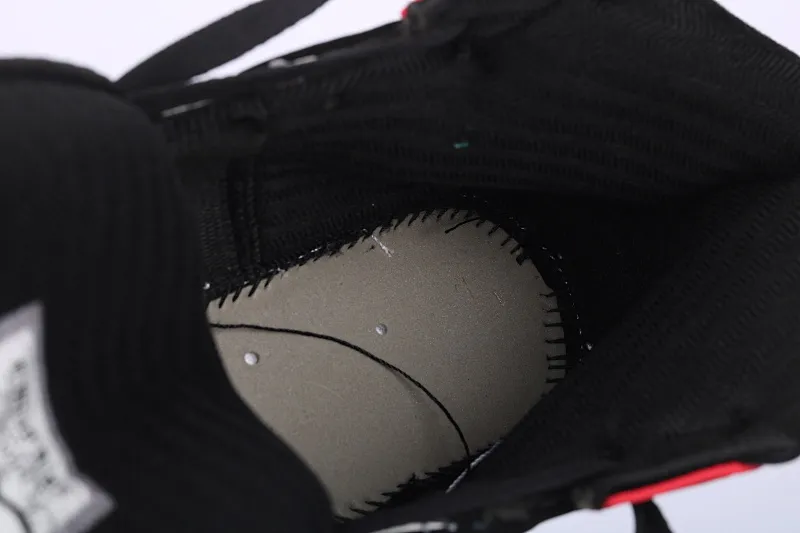 All categories Air Jordan Jordan series basketball shoes Air Jordan 1 Mid Air Jordan 1 Mid four-color stitching toe mid-top full toe layer authentic 554724-125